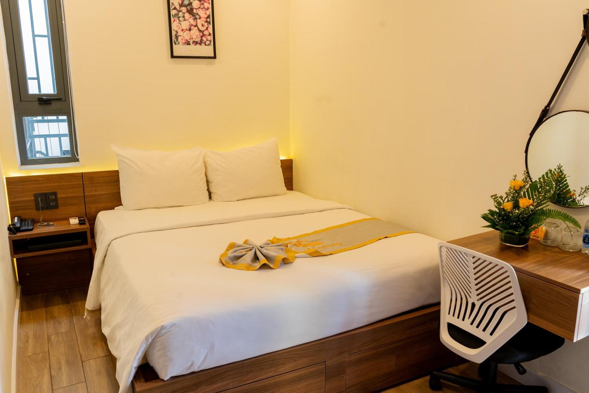 Lee Charming Hotel Nha Trang Exterior photo